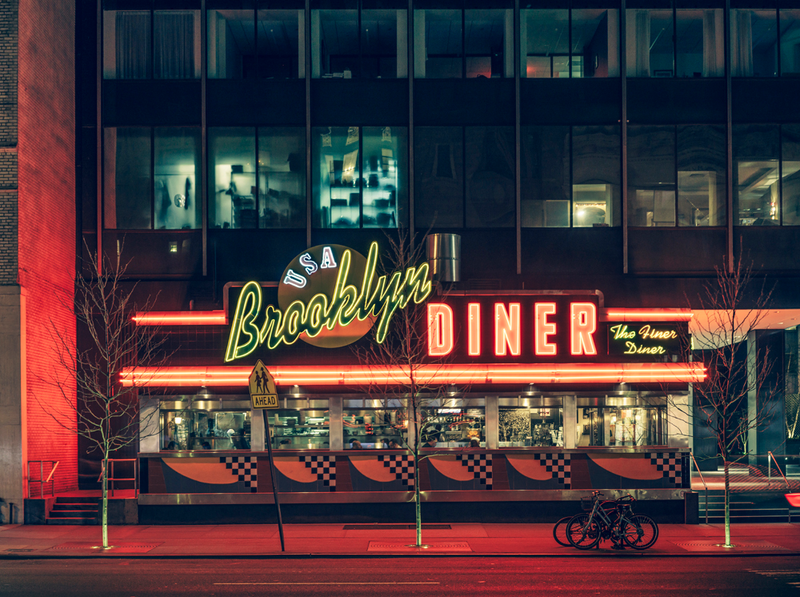Illustration for article titled Extraordinary photos capture the true spirit of New York City at night